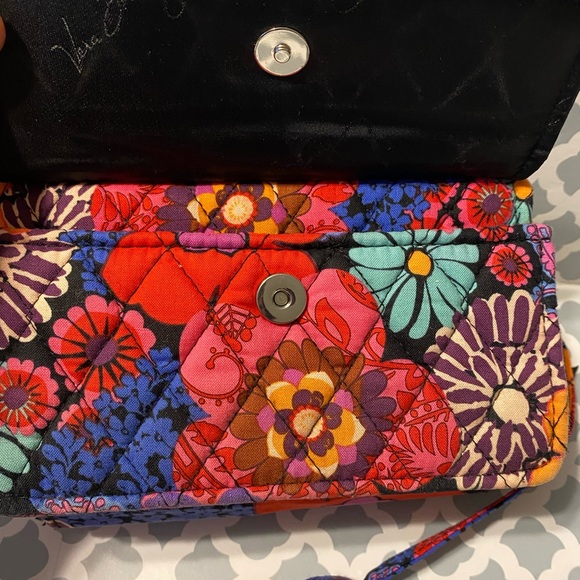 Vera bradley crossbody - Picture 10 of 10